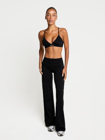 YO-GAYA Triangel Sport bh 'Studio Triangle Bra' in Zwart
