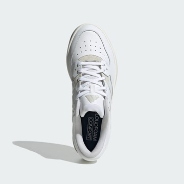 Baskets basses 'Court 24' ADIDAS ORIGINALS en blanc