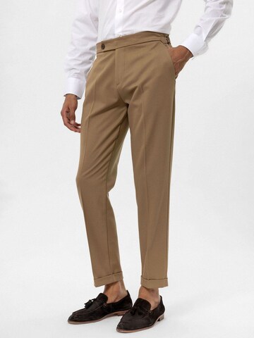Antioch Slim fit Trousers with creases 'Gianluca' in Brown: front