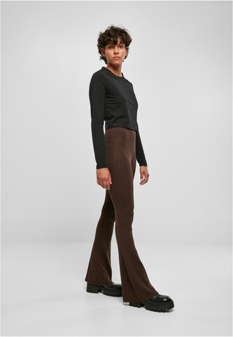 Urban Classics Rozkloszowany krój Spodnie w kolorze brązowy