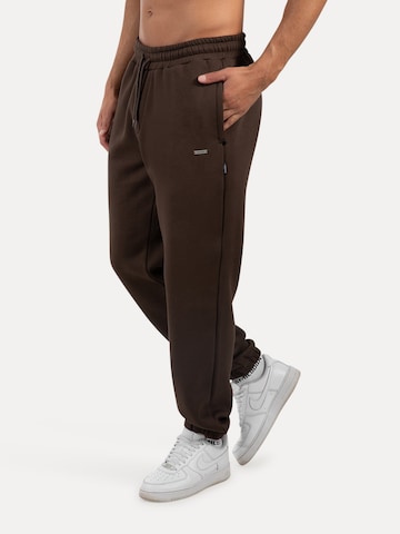 Effilé Pantalon Smilodox en marron
