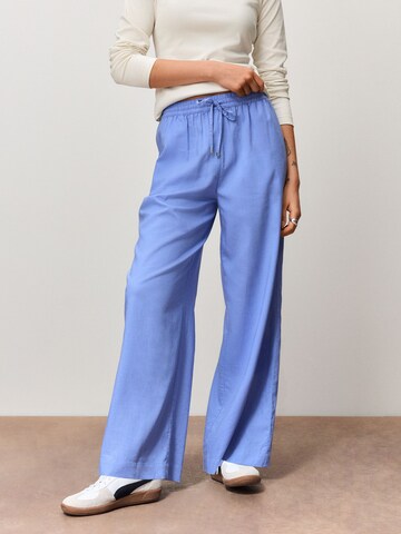 Next Wide Leg Hose in Blau: Vorderseite