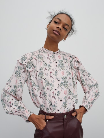 EDITED Blouse 'Madita' in Roze: voorkant