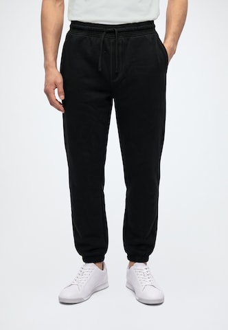 Effilé Pantalon BALMOHK en noir : devant
