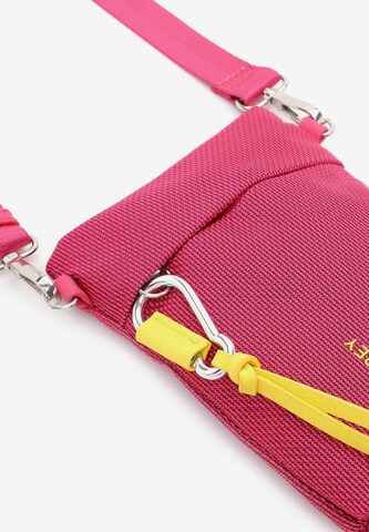 Suri Frey Crossbody Bag ' SURI Sports Marry ' in Pink