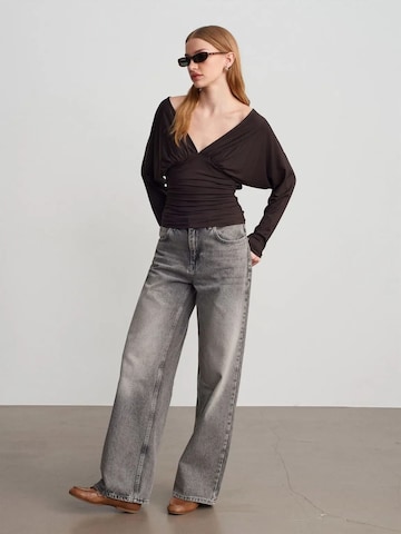 Dilvin Blouse in Brown