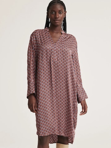 Odd Molly Shirt in Bruin: voorkant