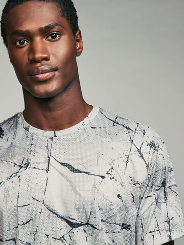 Next Performance shirt in White