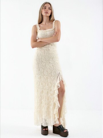Hiccup Kleid in Beige: Vorderseite