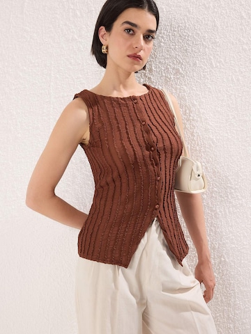 Trendyol Top in Brown