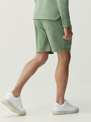 Born Living Yoga Regular Sports trousers ' Rhein ' in Green
