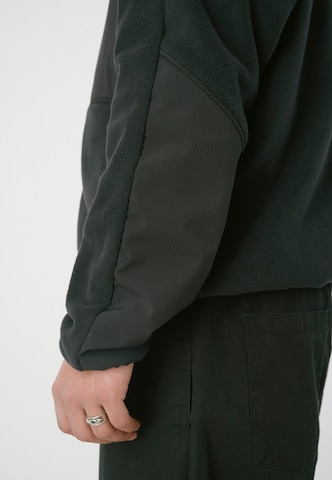 Cleptomanicx Fleece Jacket 'Deck' in Black