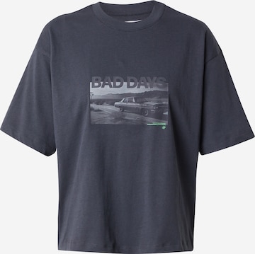 Champion Authentic Athletic ApparelMajica - siva boja: prednji dio