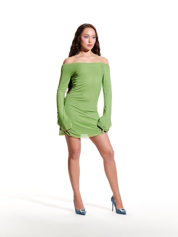 sry dad. co-created by ABOUT YOU - Vestido em verde: frente
