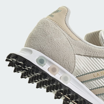 ADIDAS ORIGINALS - Zapatillas deportivas bajas 'La Trainer' en blanco