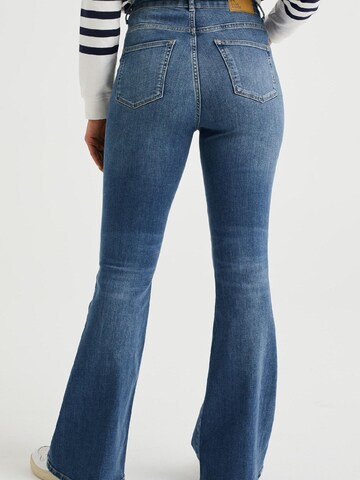 WE Fashion Flared Jeans in Blau