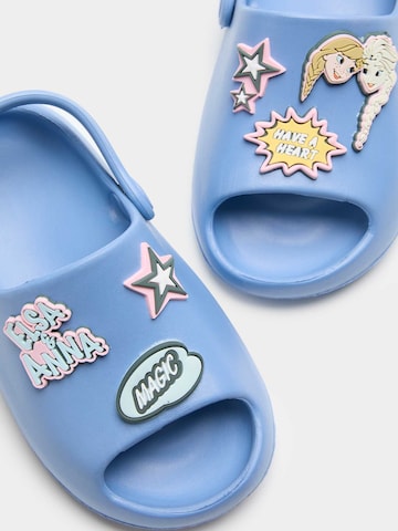 Calzatura aperta 'Disney Frozen™' di Marks & Spencer in blu