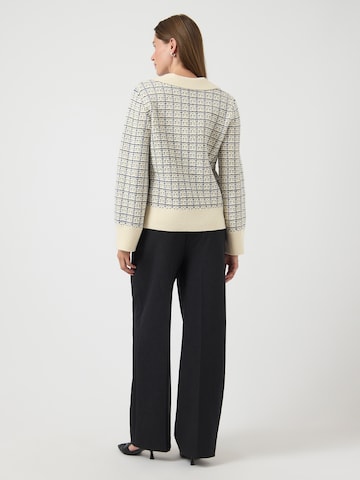YAS Pullover i beige
