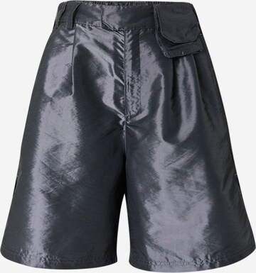 Reebok Loose fit Weatherproof pants in Grey: front