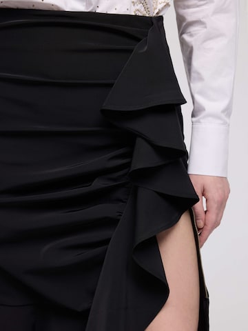 adl Skirt in Black