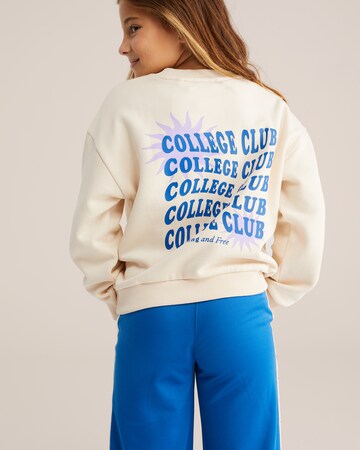 WE Fashion Sweatshirt in Beige: front