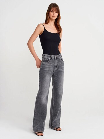 Dilvin Top in Black