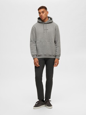 SELECTED HOMME Sweatshirt 'Hankie' in Grijs