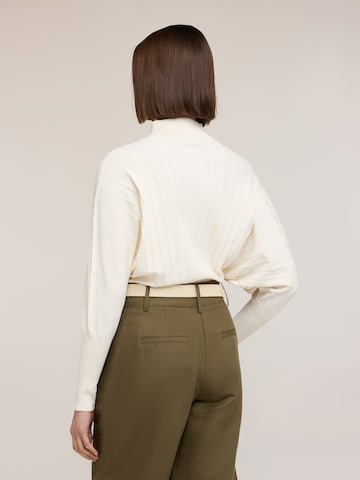 Pullover di MOTIVI in bianco
