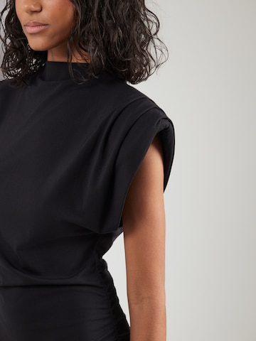 Robe & Other Stories en noir