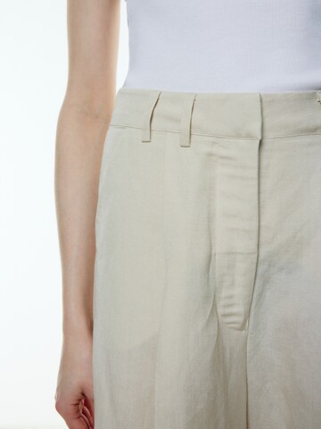 Regular Pantalon à pince 'Kaj' EDITED en beige