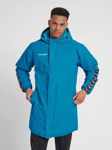 Veste de sport Hummel en bleu : devant