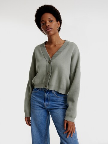 EDITED Knit Cardigan 'Etta' in Green: front