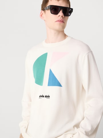 Calvin Klein Jeans Sweater in Beige