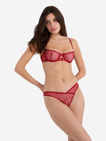 String di ETAM in rosso