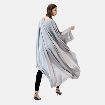 Mantellina di Elara in grigio