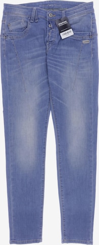 Gang Jeans in 27 in Blue: front