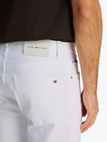 regular Jeans 'DENTON' di TOMMY HILFIGER in bianco