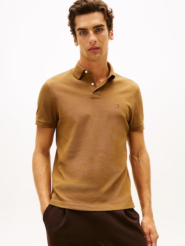 TOMMY HILFIGER Poloshirt in Braun: Vorderseite