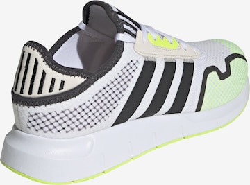 ADIDAS ORIGINALS - Zapatillas deportivas bajas 'Swift Run X' en blanco