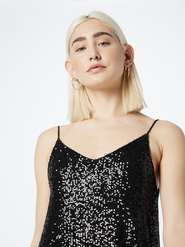 Rochie de cocktail de la River Island pe negru