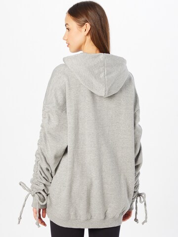 Misspap Sweatshirt in Grau