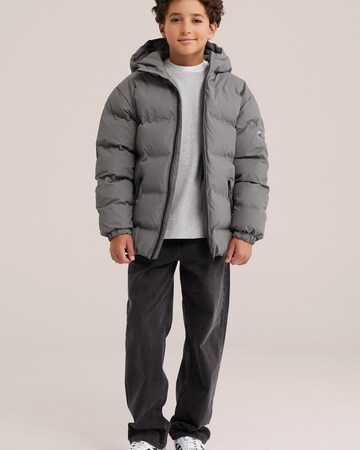 WE Fashion Зимно яке в сиво