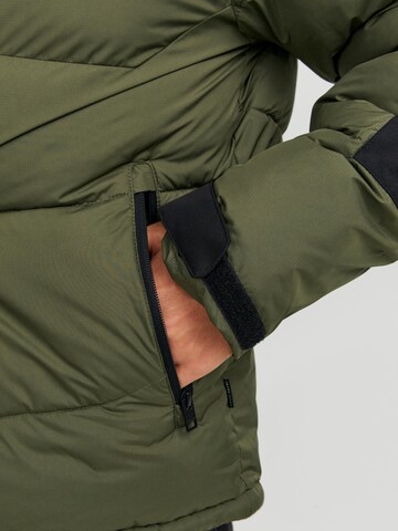 Giacca invernale 'JCOOtis' di JACK & JONES in verde