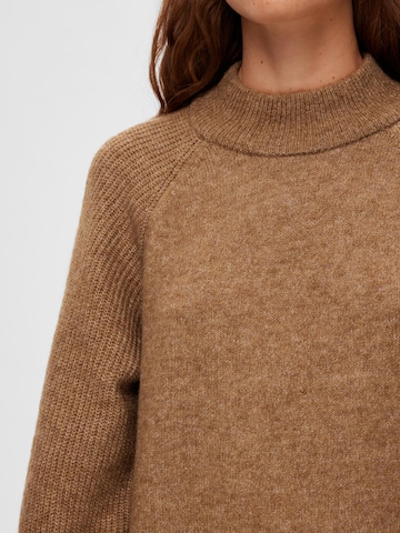 SELECTED FEMME Knit dress 'RENA' in Brown