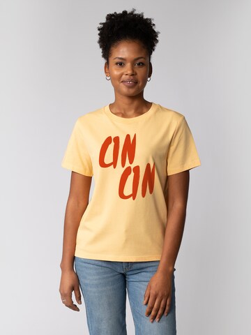 Watapparel Shirt 'Cin Cin' in Geel: voorkant