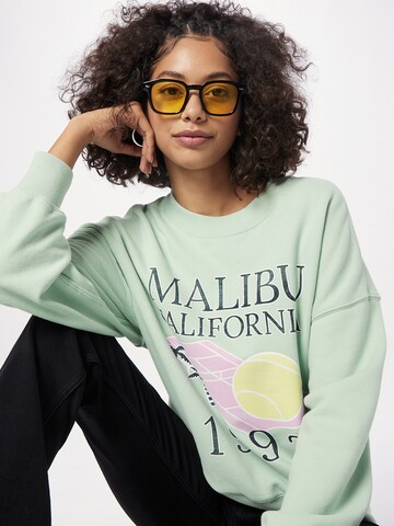 Abercrombie & Fitch Sweatshirt in Green