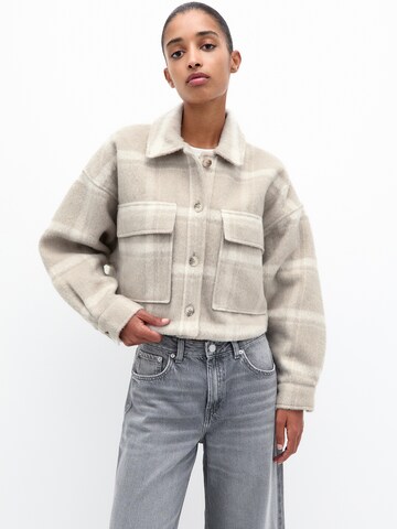 Pull&Bear Tussenjas in Beige: voorkant