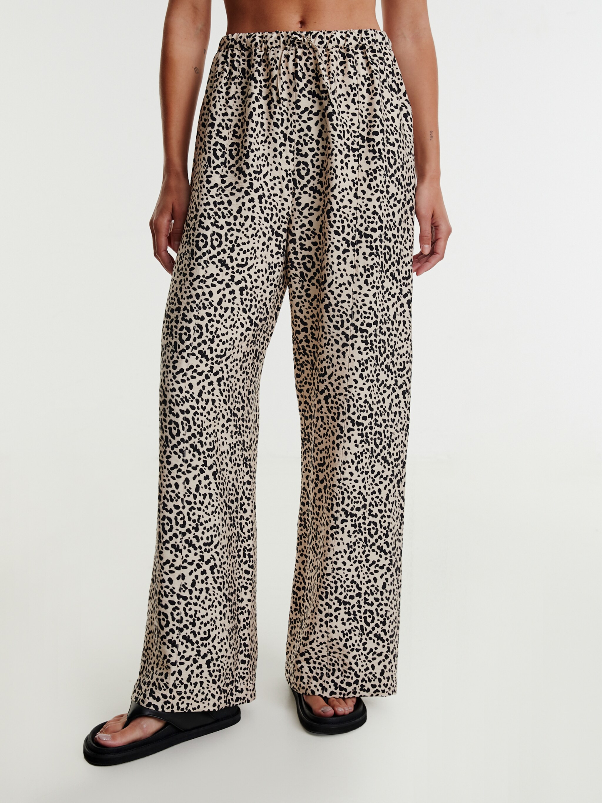 EDITED Produkte Hose 'Jeanna' beige