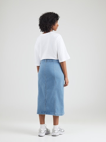 ONLY Carmakoma - Falda 'CARENYA' en azul