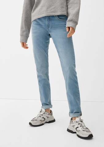 QS Slimfit Jeans 'Catie' i blå: framsida